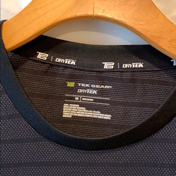 Tek Gear Men’s Athletic Shirt - Picture 2 of 7